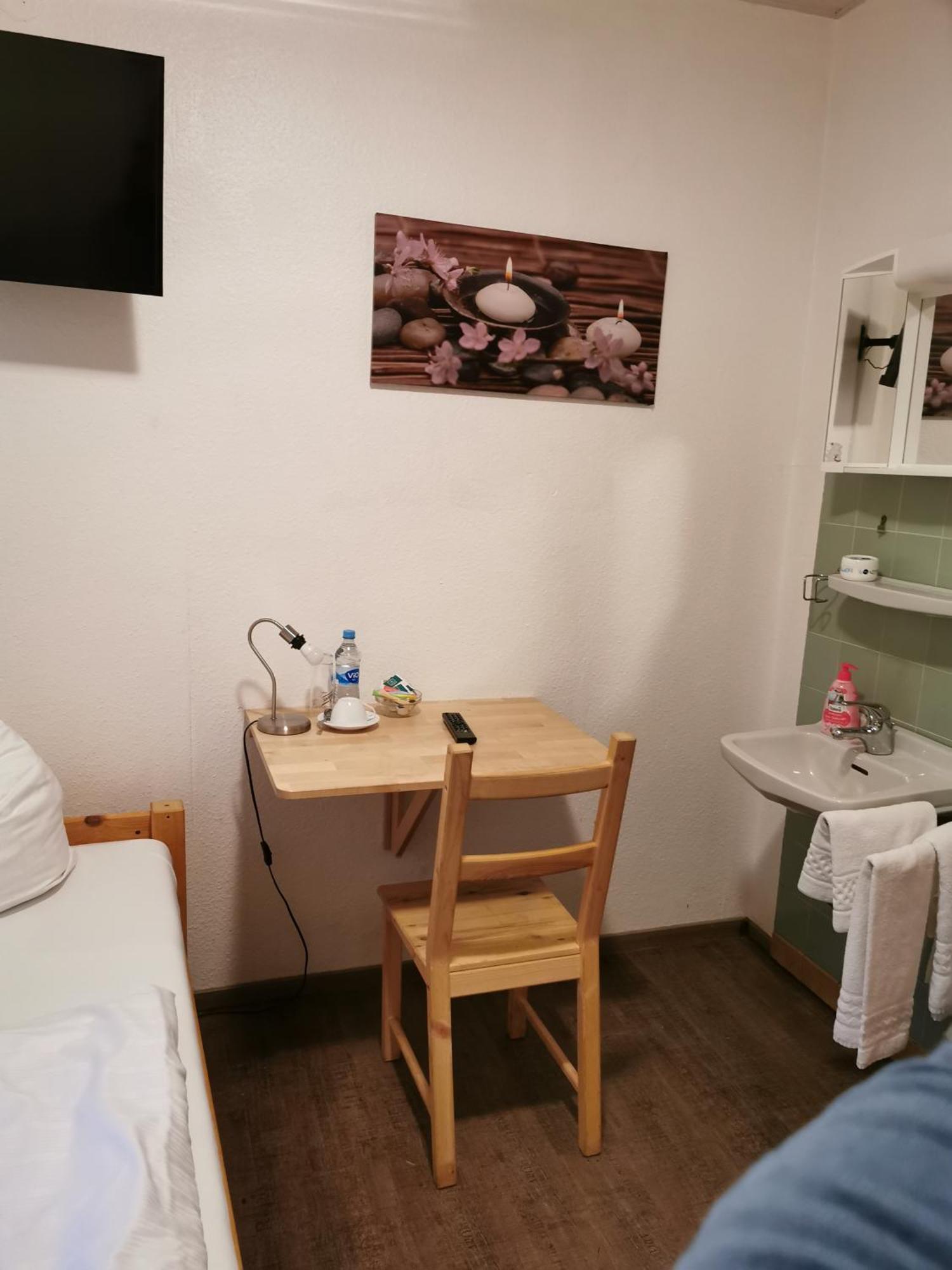 See Lord Hotel Kaiserslautern Habitación foto