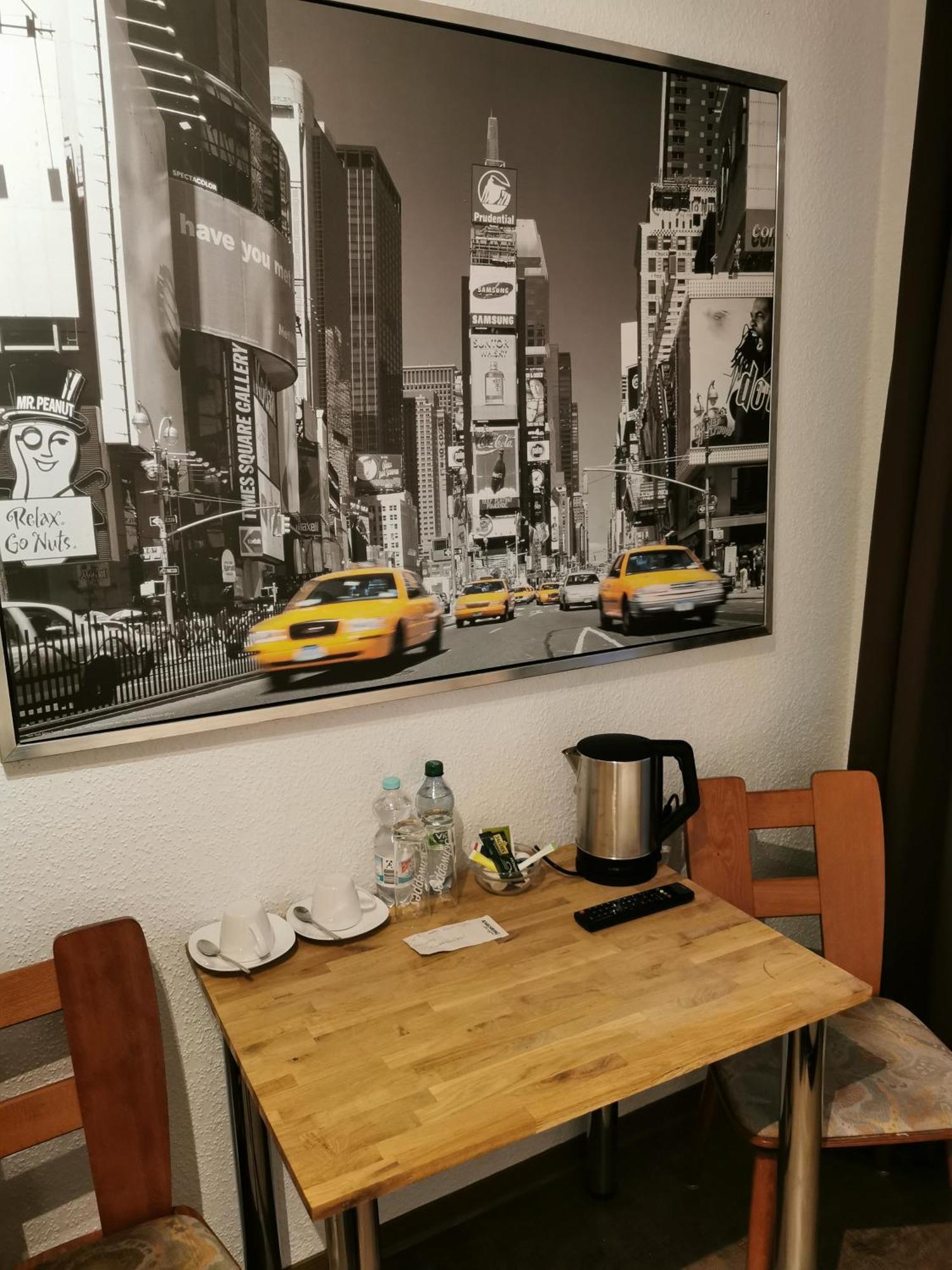 See Lord Hotel Kaiserslautern Habitación foto